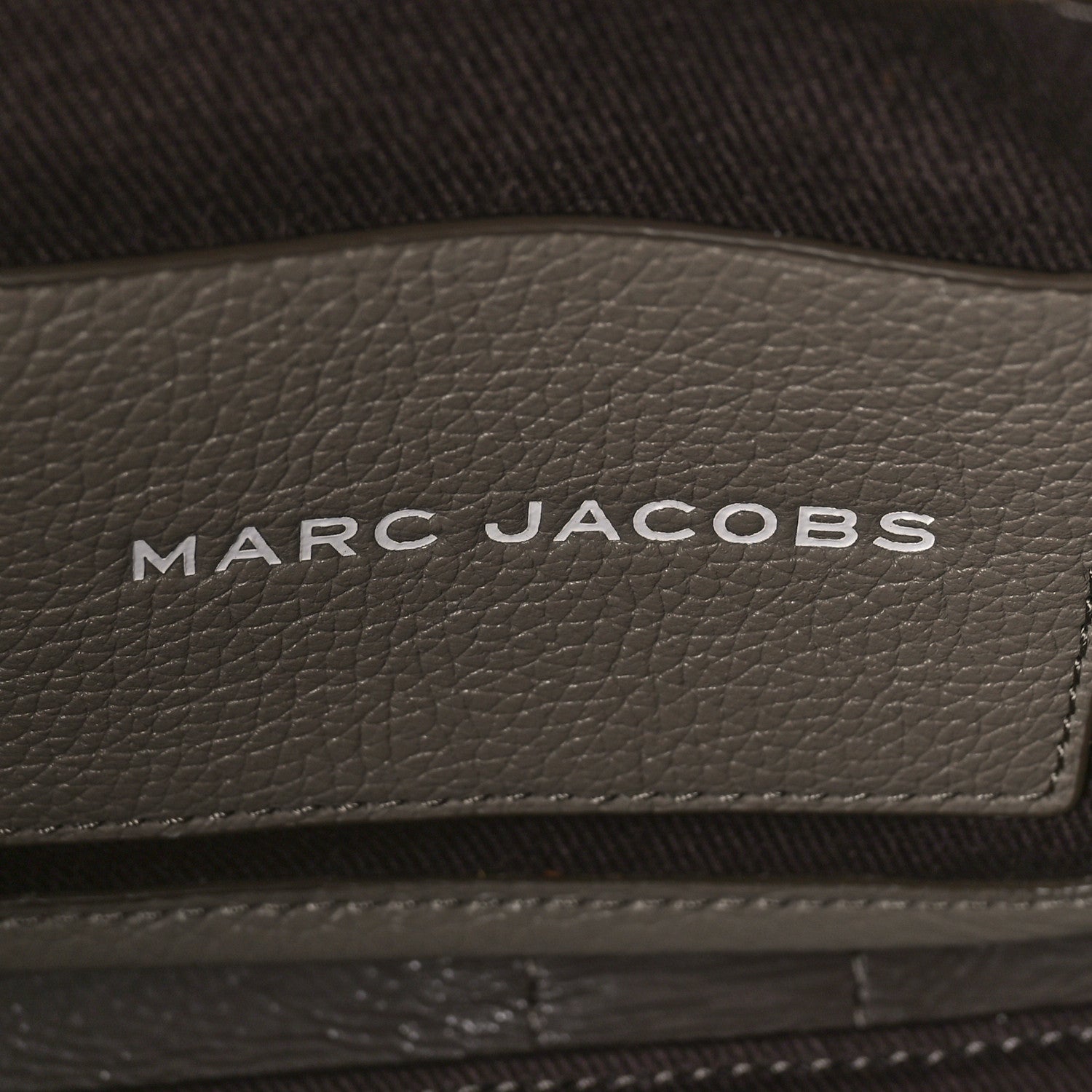 Marc Jacobs Grained Calfskin Medium The Tote Bag Grey 6 of 8
