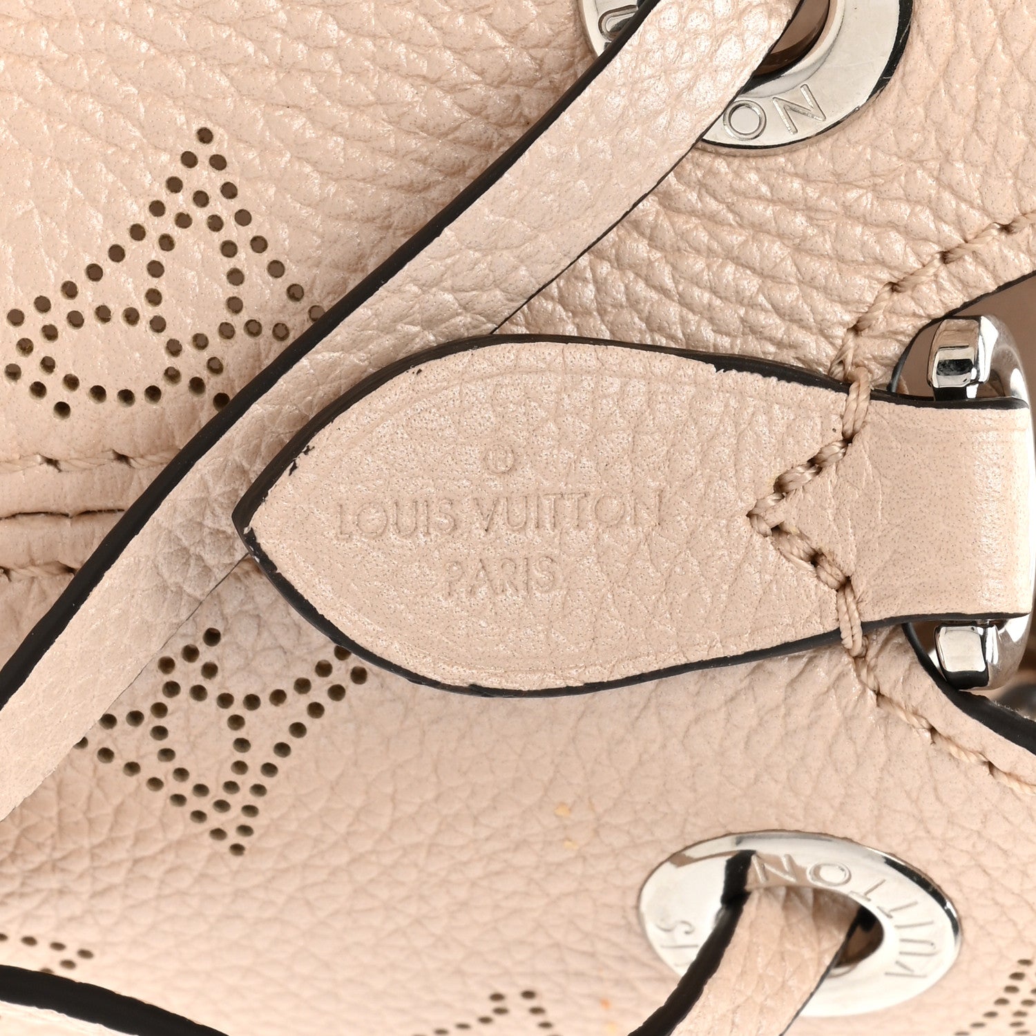 Louis Vuitton Mahina Bella Galet 8 of 16