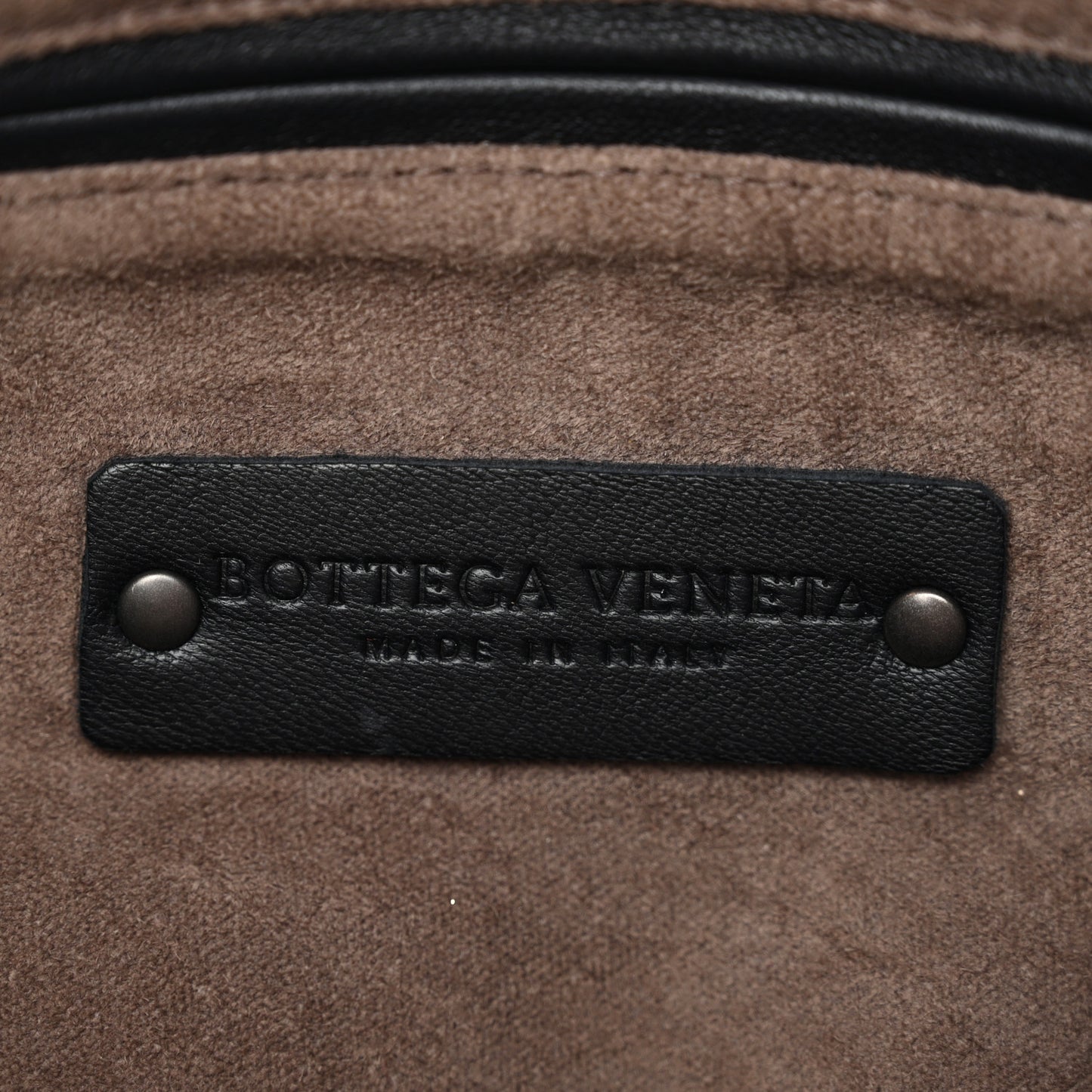 Nappa Intrecciato Medium Veneta Hobo Black