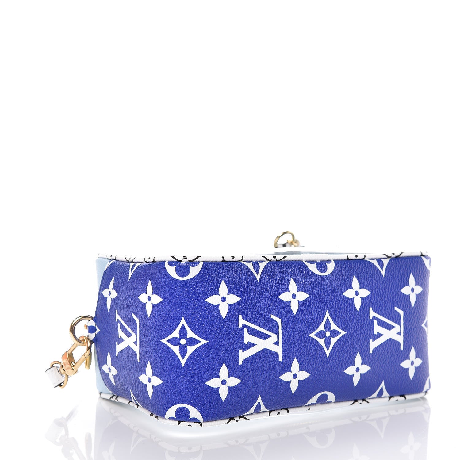 Louis Vuitton Monogram Giant Hawaii Beach Pouch Blue 4 of 9