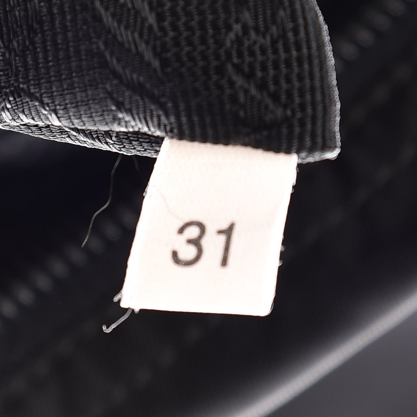 Nylon Vela Messenger Bag Black