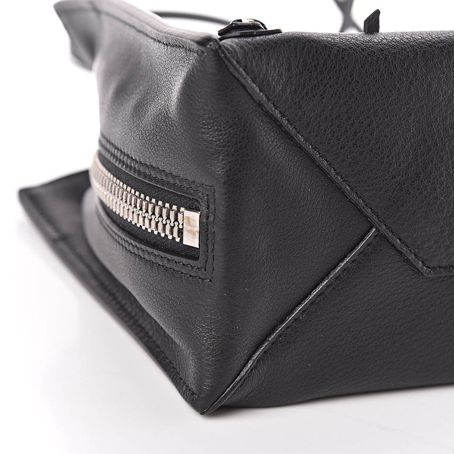 Veau Papier A6 Zip Around Tote Black