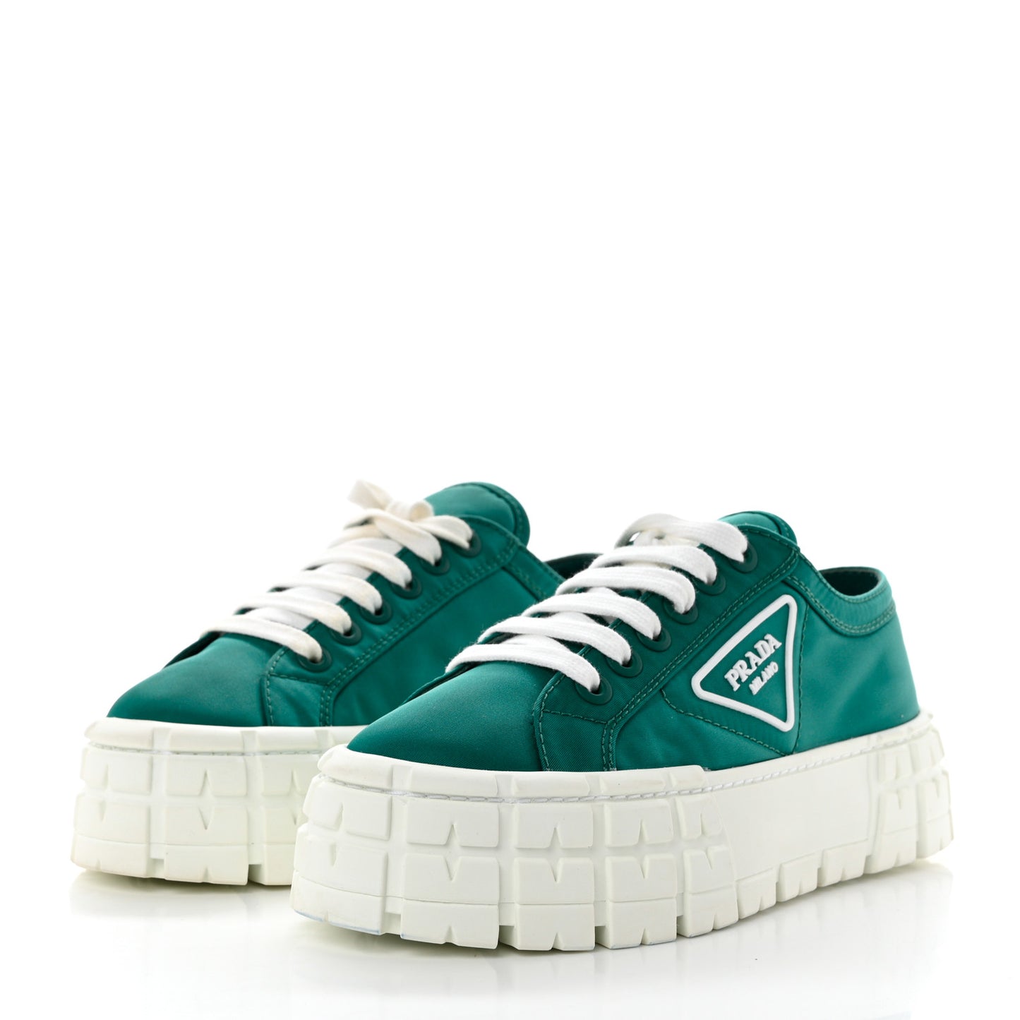 Re-Nylon Gabardine Triangle Logo Double Wheel 50mm Sneakers 38 Assenzio