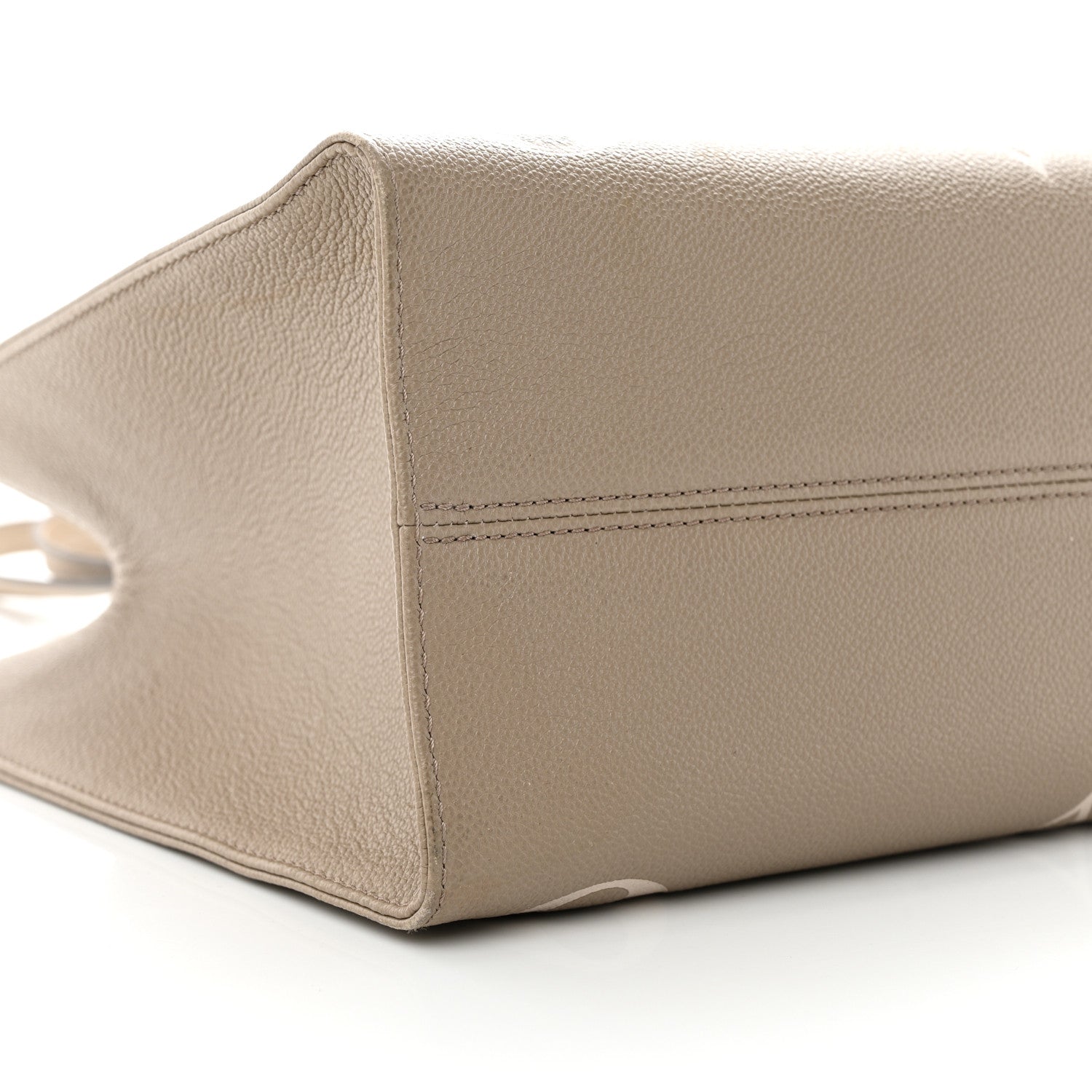 Louis Vuitton Empreinte Monogram Giant Onthego MM Tourterelle Creme 8 of 11