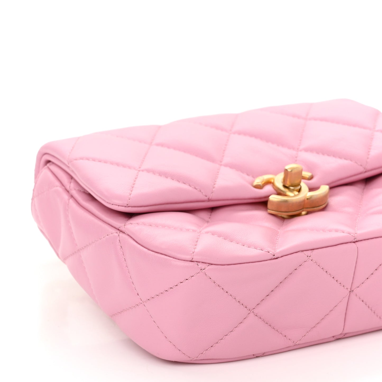 Lambskin Quilted Mini Lacquered Chain Flap Pink