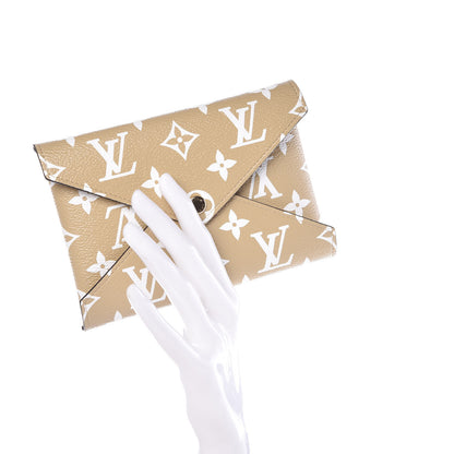 Louis Vuitton Monogram Giant Medium Kirigami Pochette Insert Beige 2 of 6