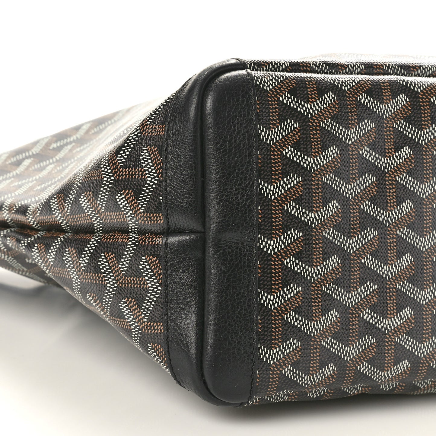 Goyardine Artois PM Black