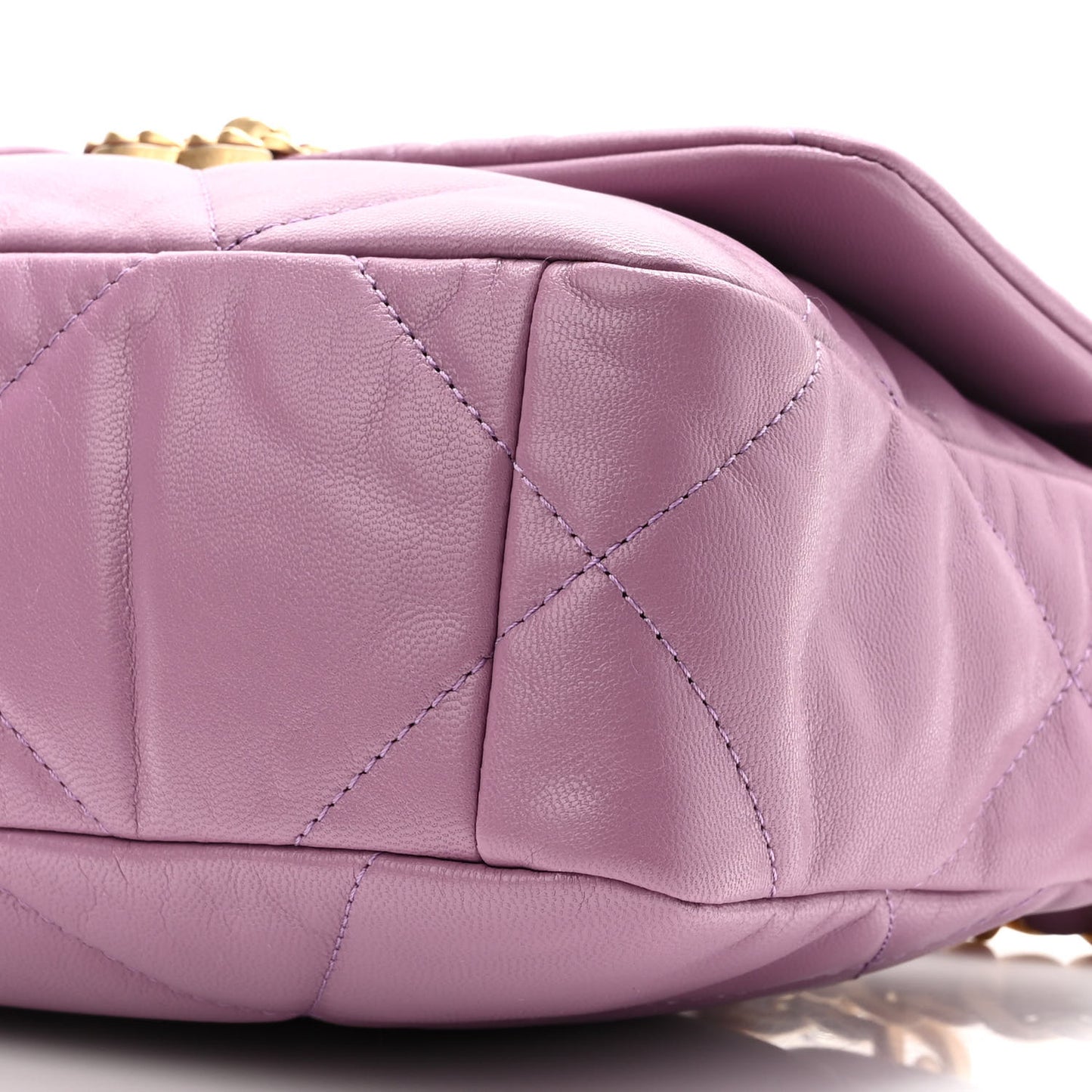 Goatskin Quilted Medium Chanel 19 Flap Violet Purple