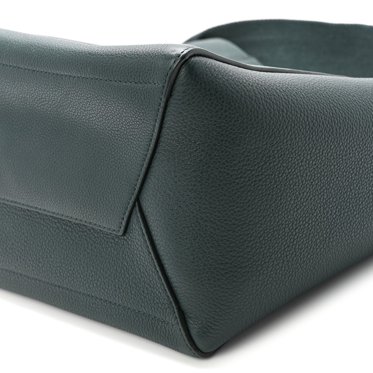 Soft Grained Calfskin Sangle Bucket Bag Amazone