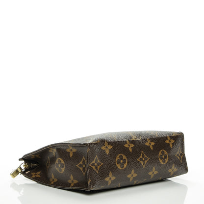 Louis Vuitton Monogram Toiletry Pouch 19 4 of 6