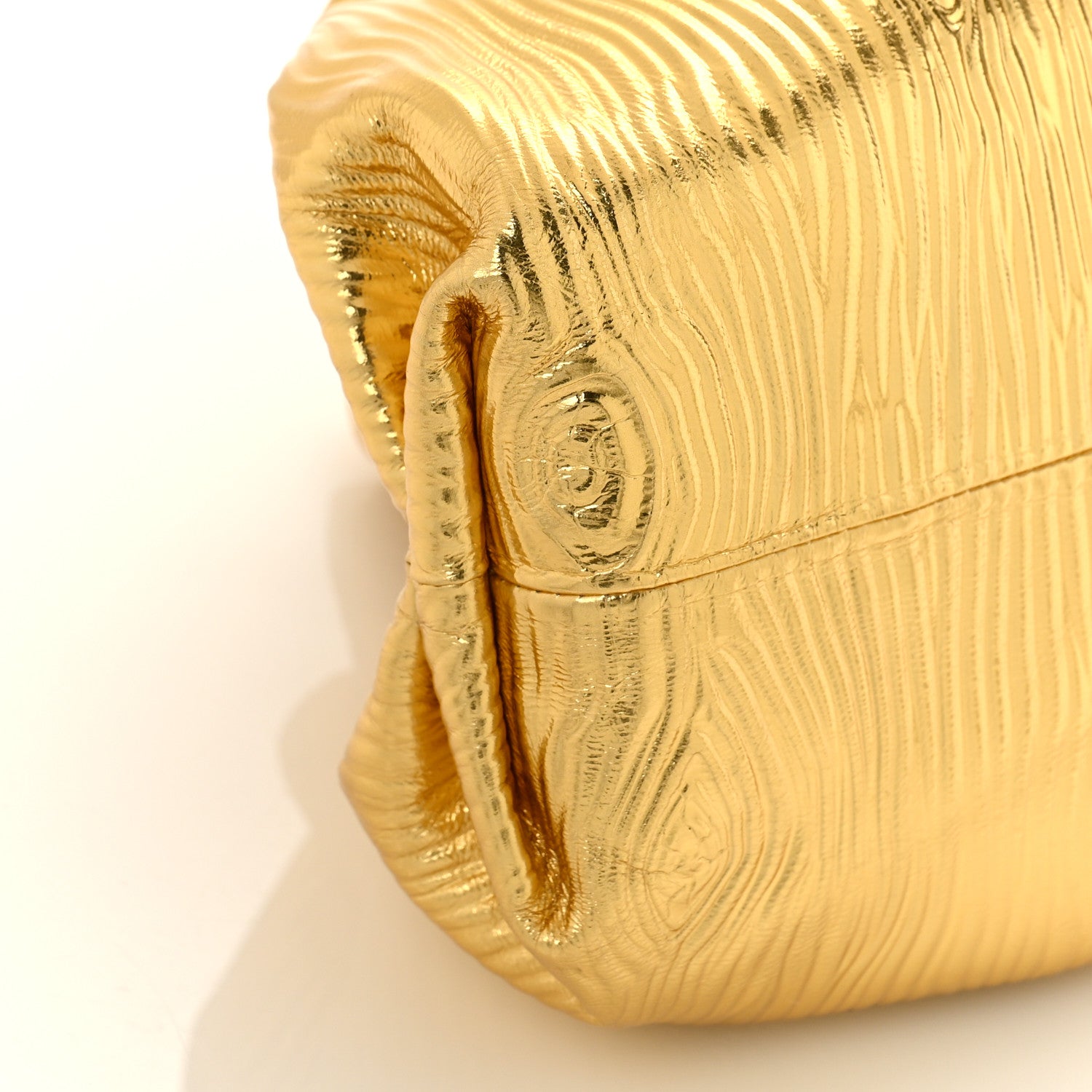 Bottega Veneta Metallic Bark Calfskin Embossed The Pouch Oversized Clutch Oro 7 of 8