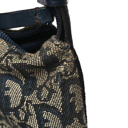 Christian Dior Monogram Messenger Black 10 of 11