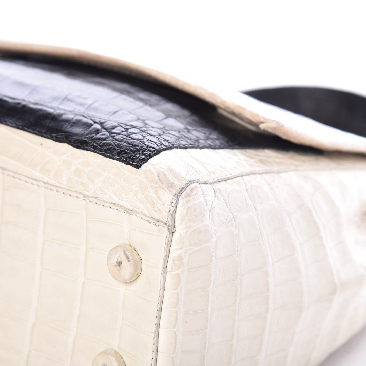 Crocodile Chain Flap Shoulder Bag White