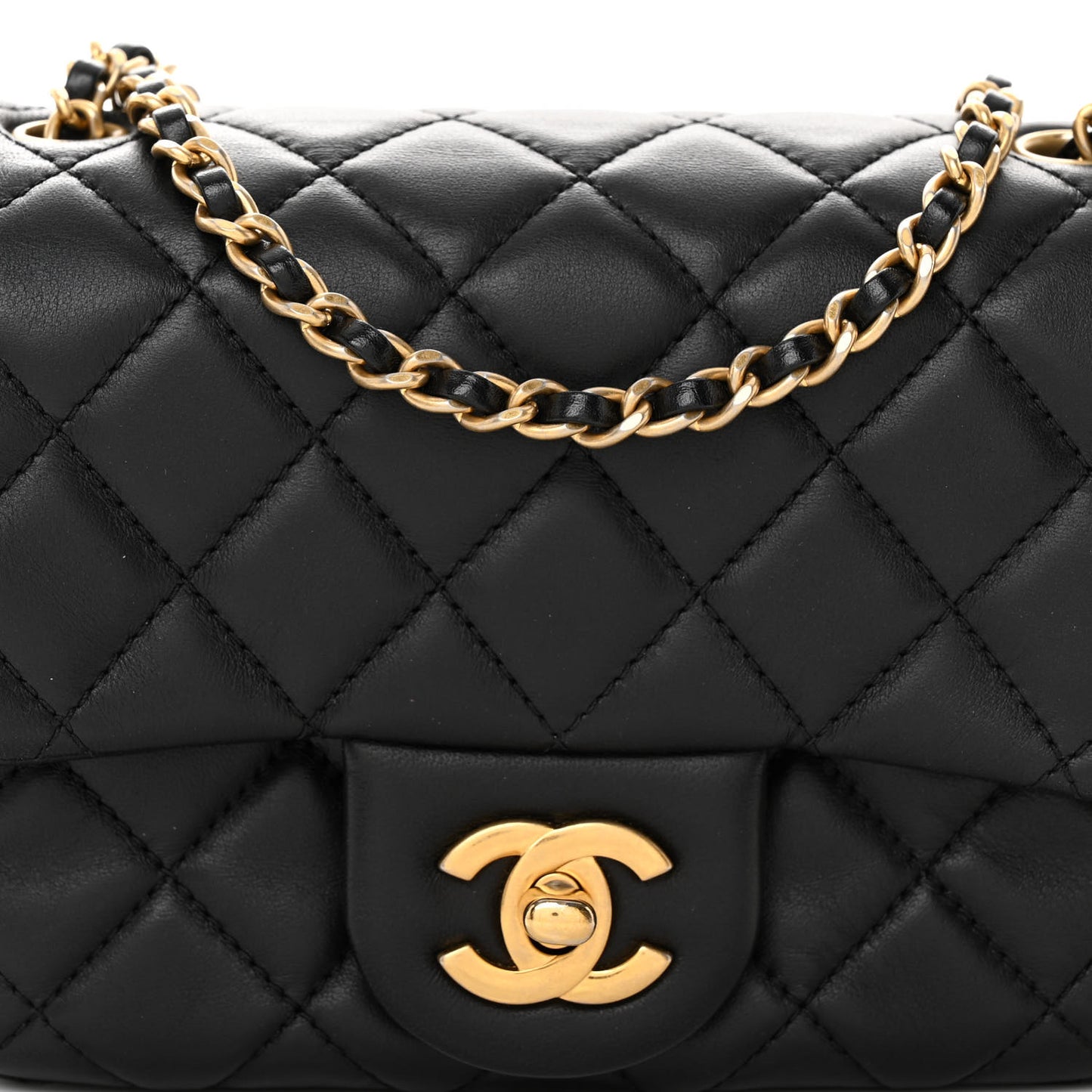 Lambskin Quilted Mini Pearl Crush Flap Black