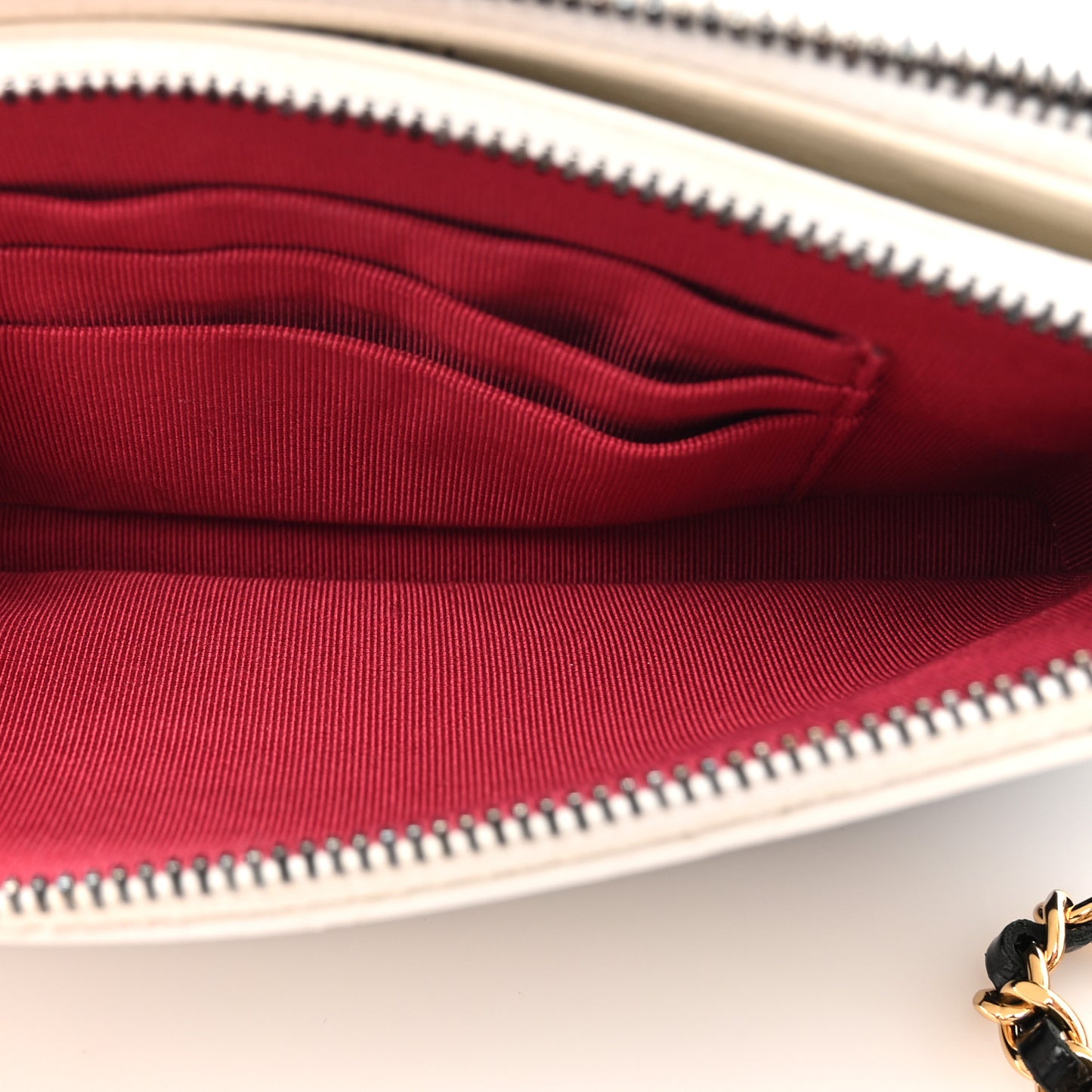 Aged Calfskin Quilted Small Gabrielle Clutch With Chain White Black