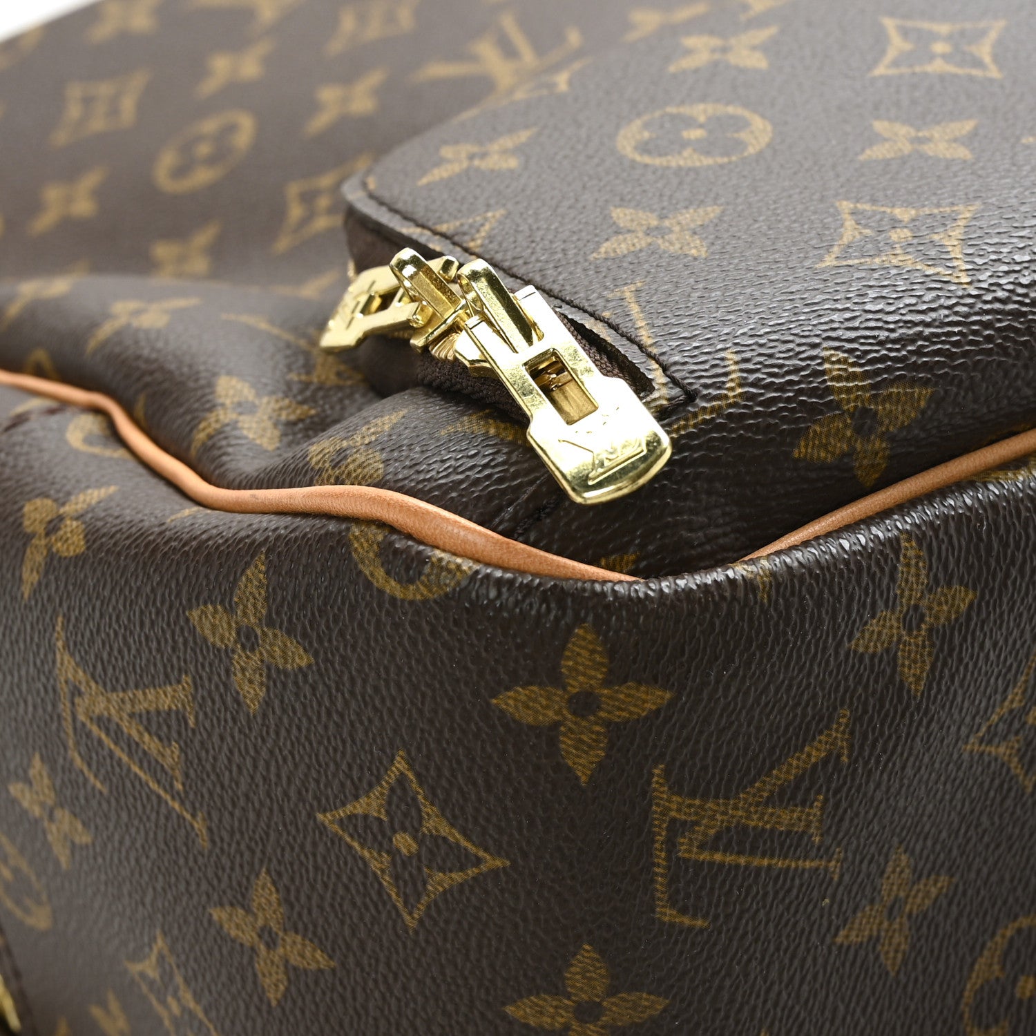 Louis Vuitton Monogram Evasion Sports Bag 8 of 11