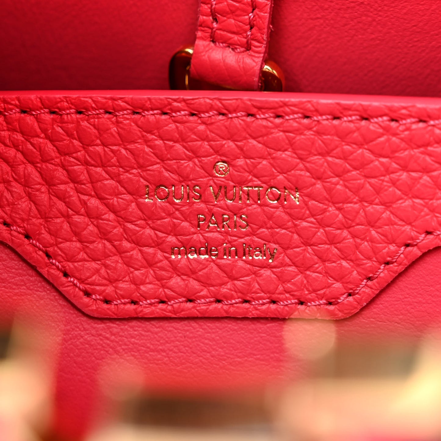 Taurillon Capucines MM Black Rose Berlingot