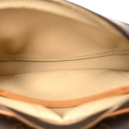 Louis Vuitton Monogram Reporter PM 6 of 11