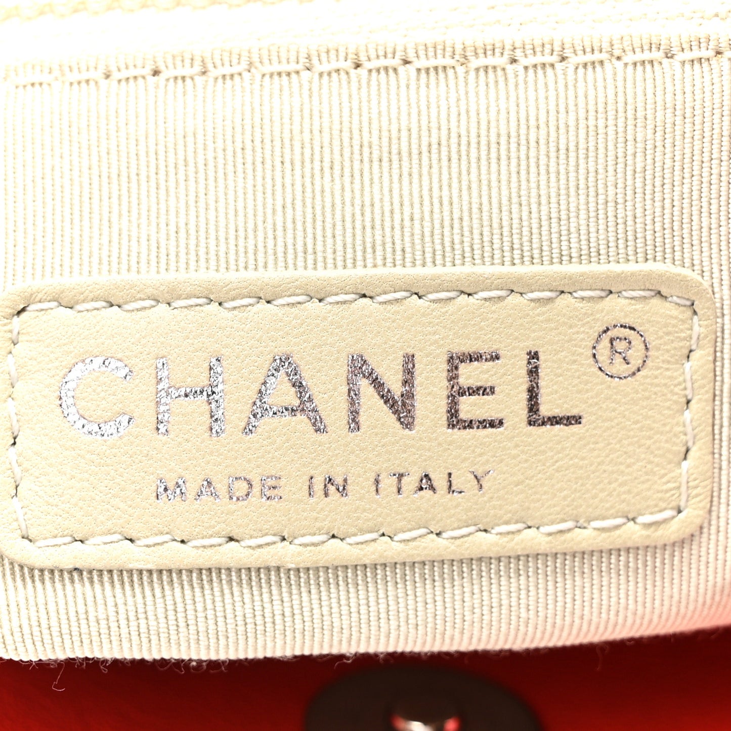 Washed Lambskin Chain Around Hobo Red