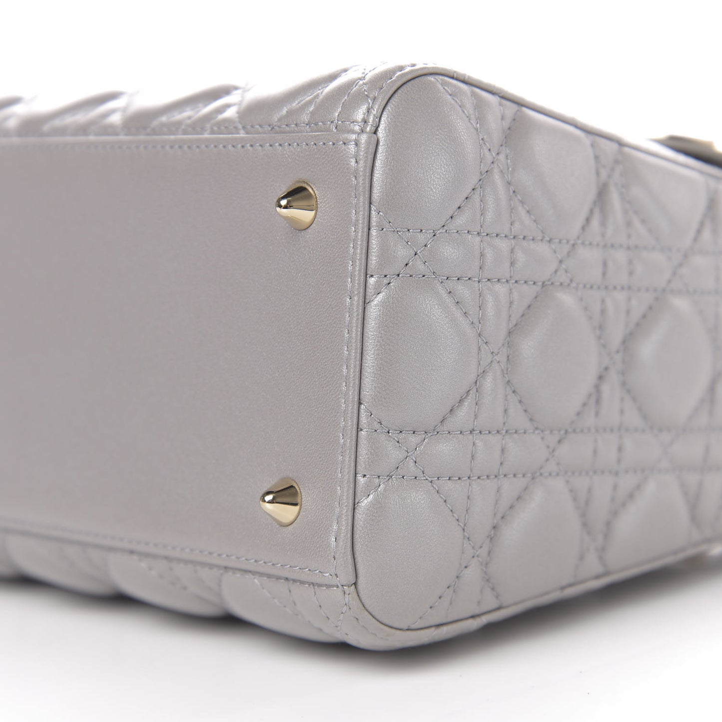 Pearly Lambskin Cannage Medium Lady Dior Grey