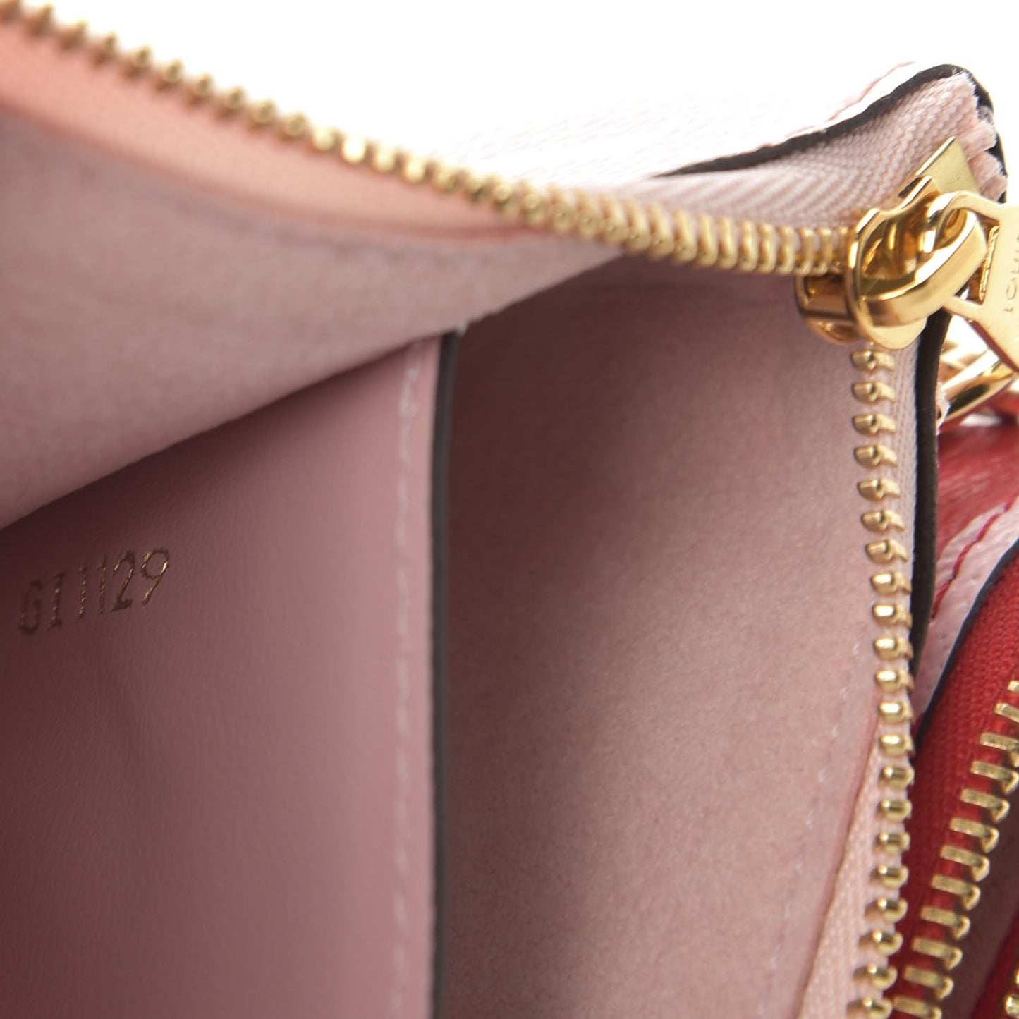 Monogram Giant Double Zip Pochette Rouge