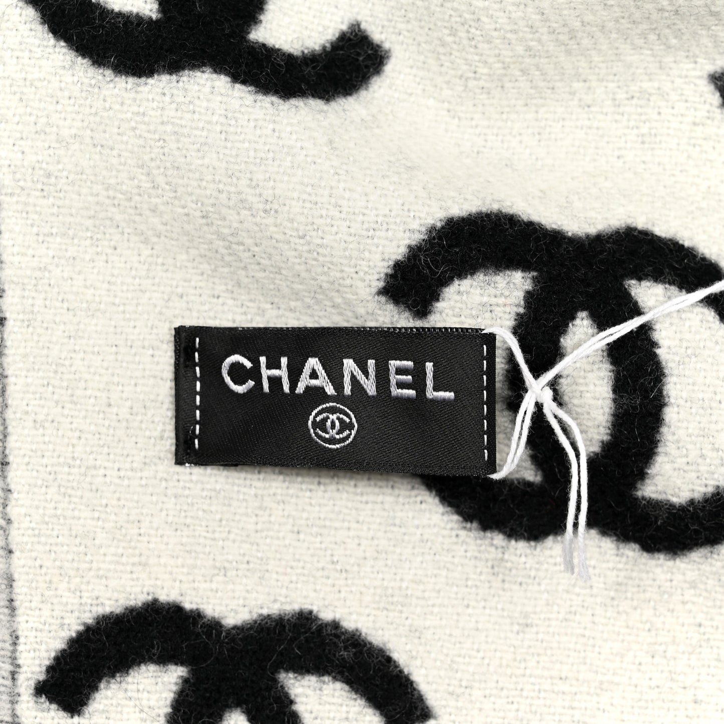 Wool Cashmere CC Scarf Black White