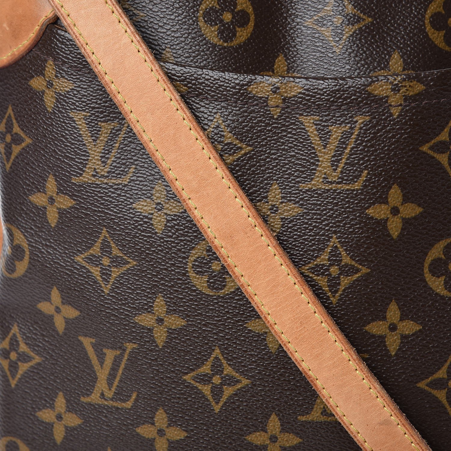 Louis Vuitton Monogram Odeon PM 13 of 20