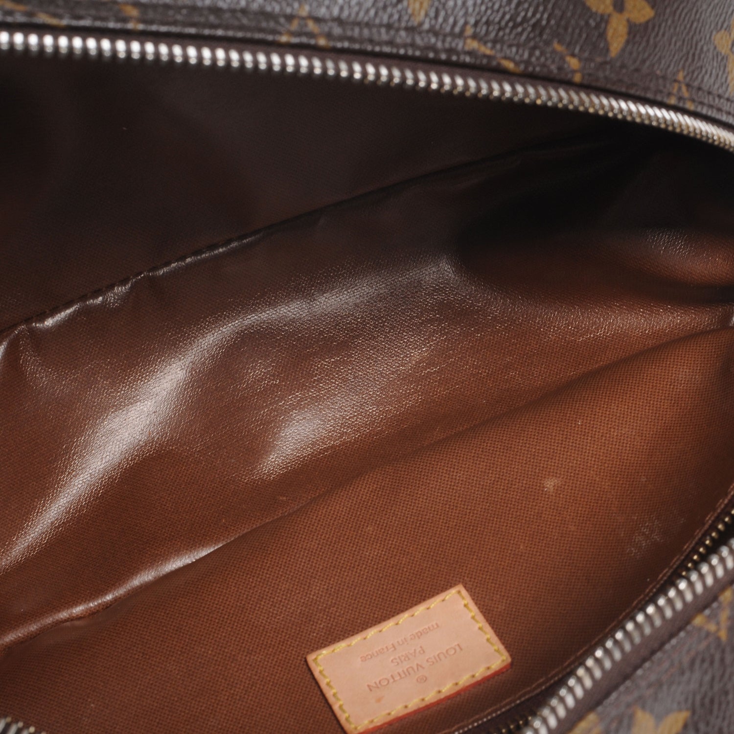 Louis Vuitton Monogram Toiletry Bag 25 5 of 7