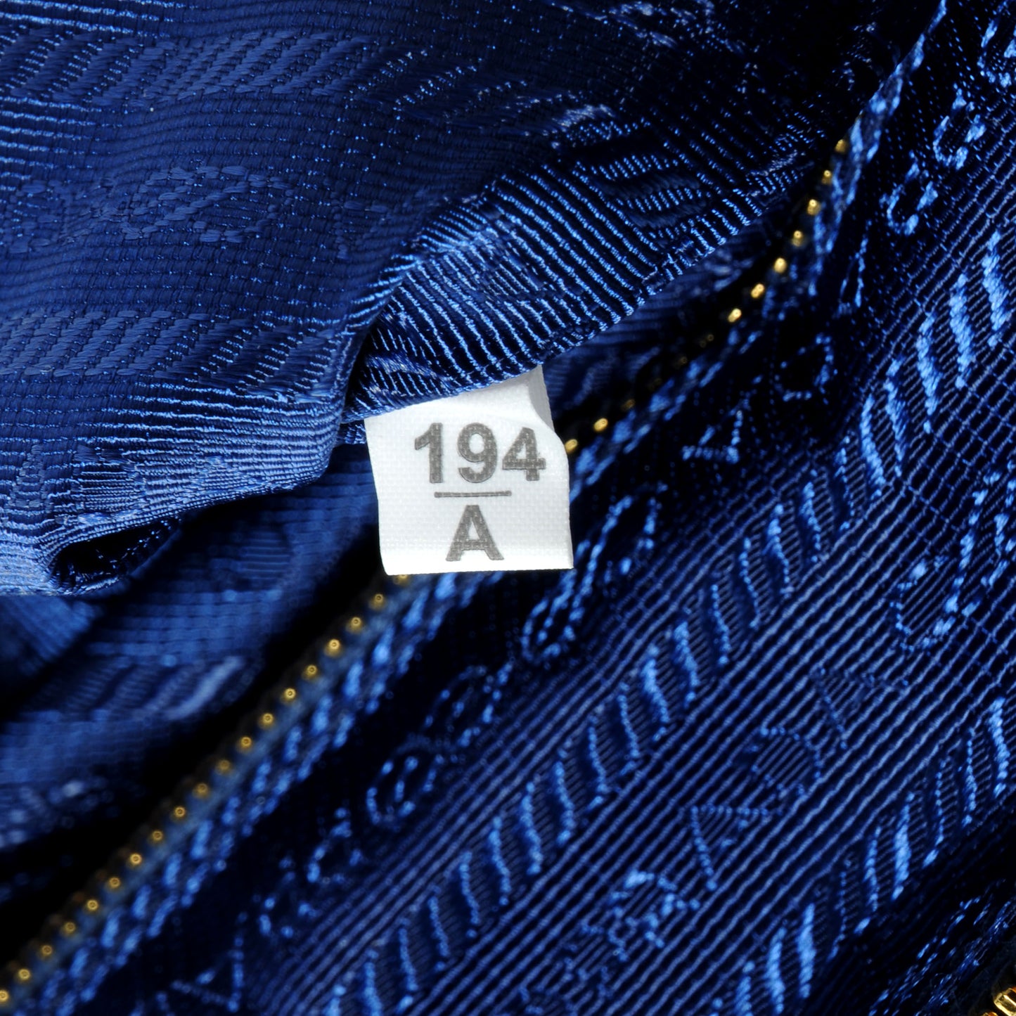 Tessuto Saffiano Tote Bleuette