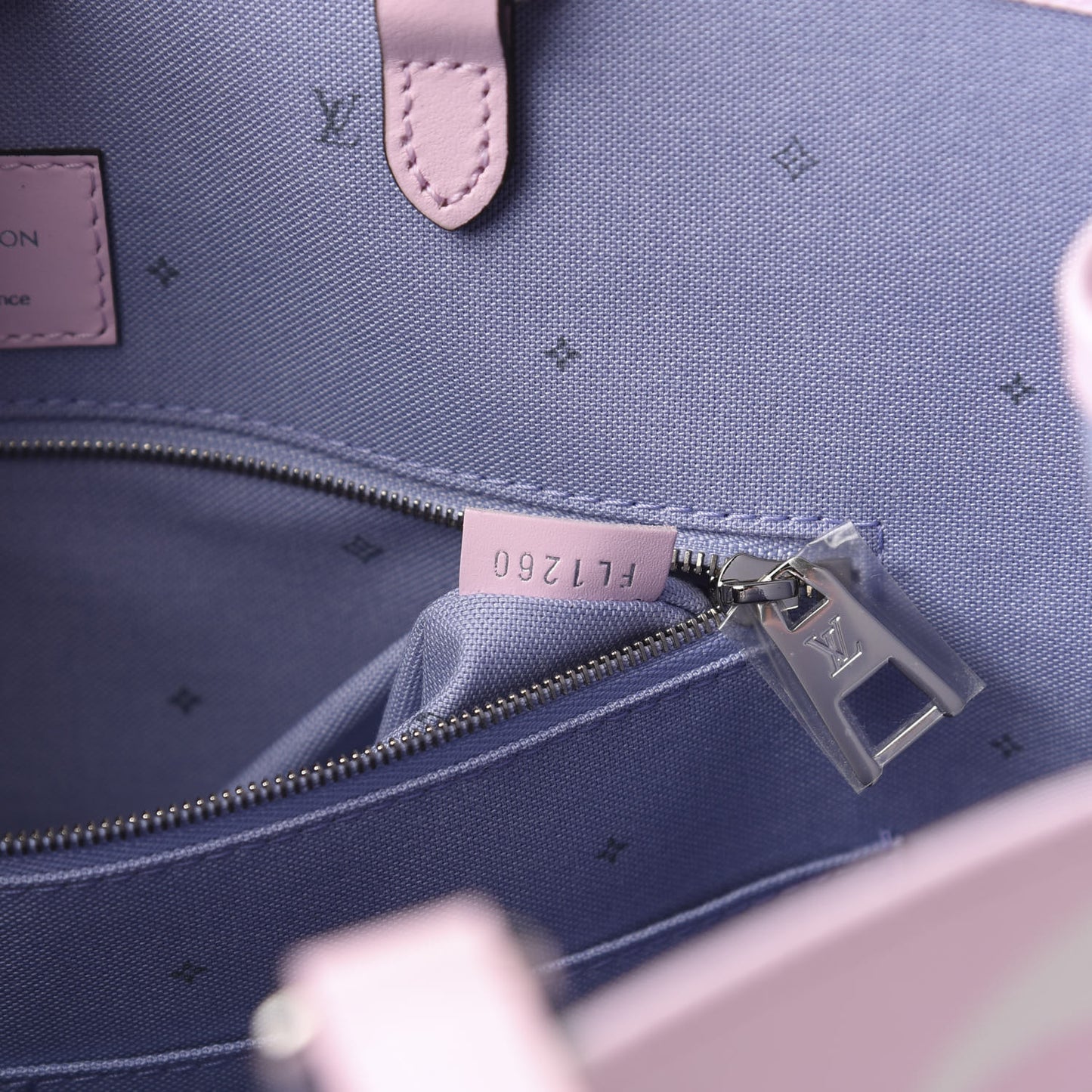 Monogram Escale Onthego GM Pastel