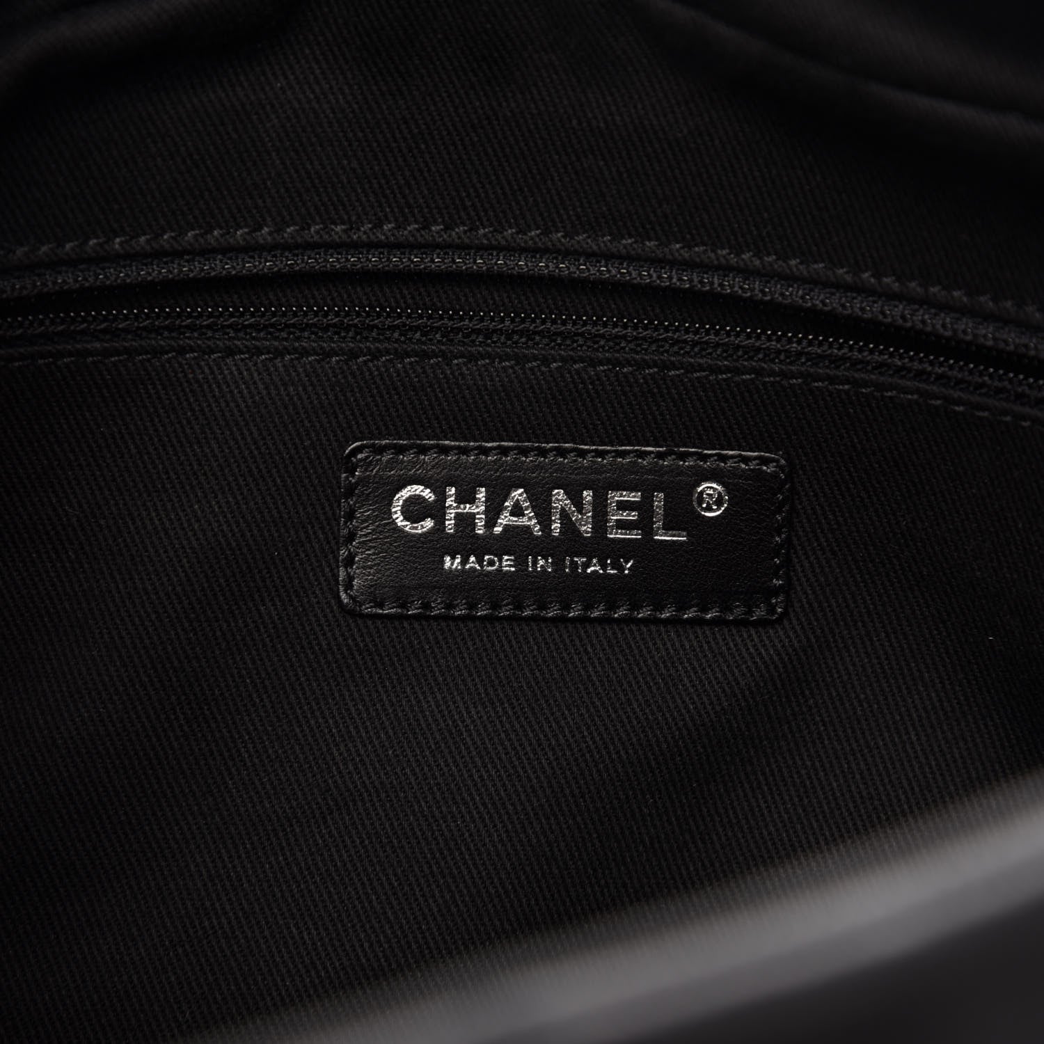 Chanel Calfskin Diamond Stitch Tote Black 6 of 11