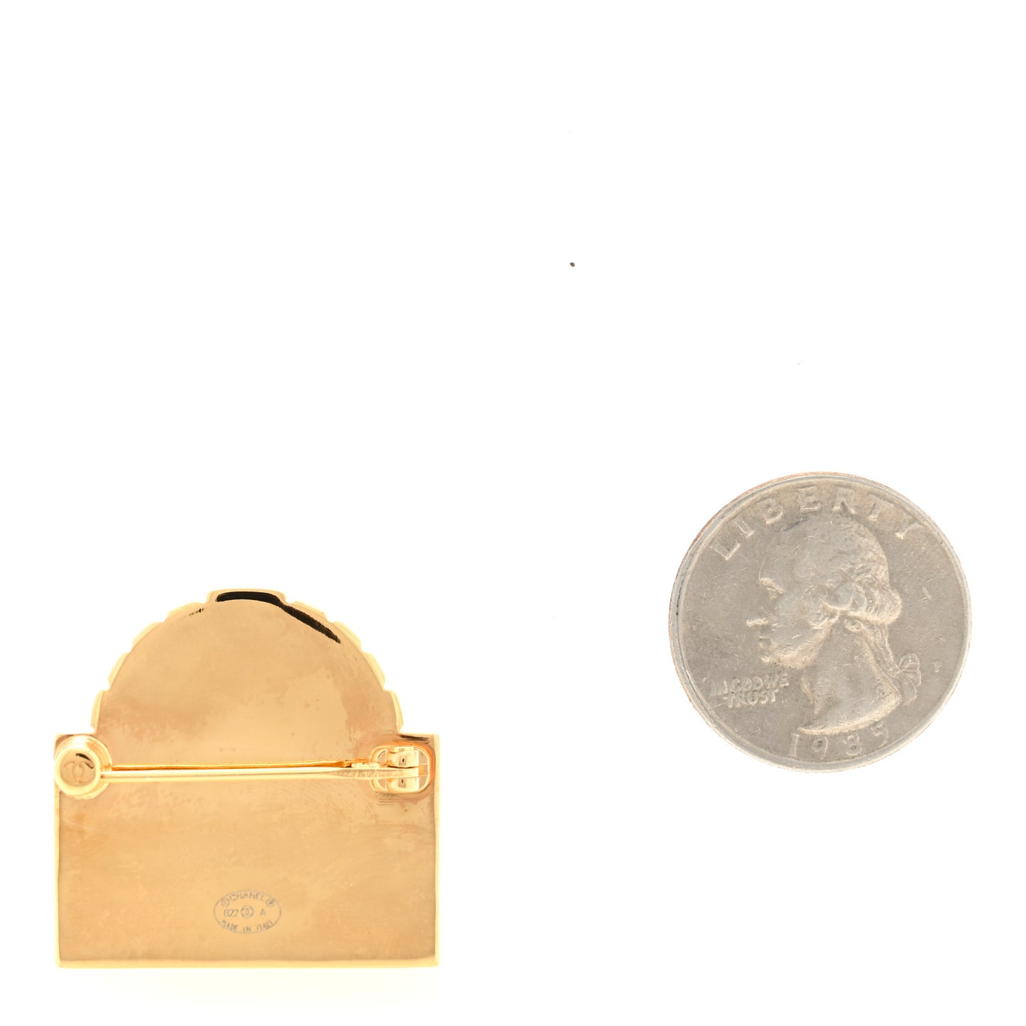 Metal CC Rue Cambon Brooch Gold
