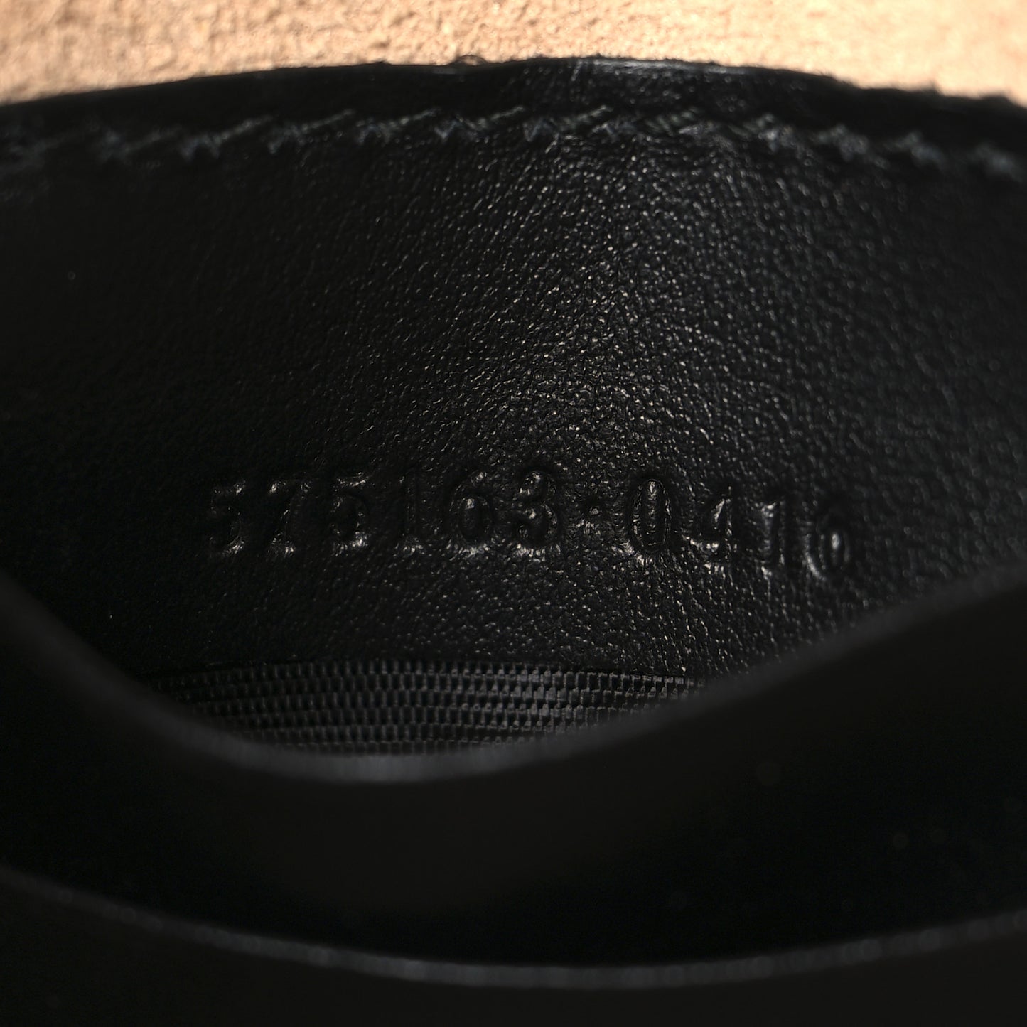 Calfskin Matelasse Mini GG Marmont 2.0 Bucket Bag Black
