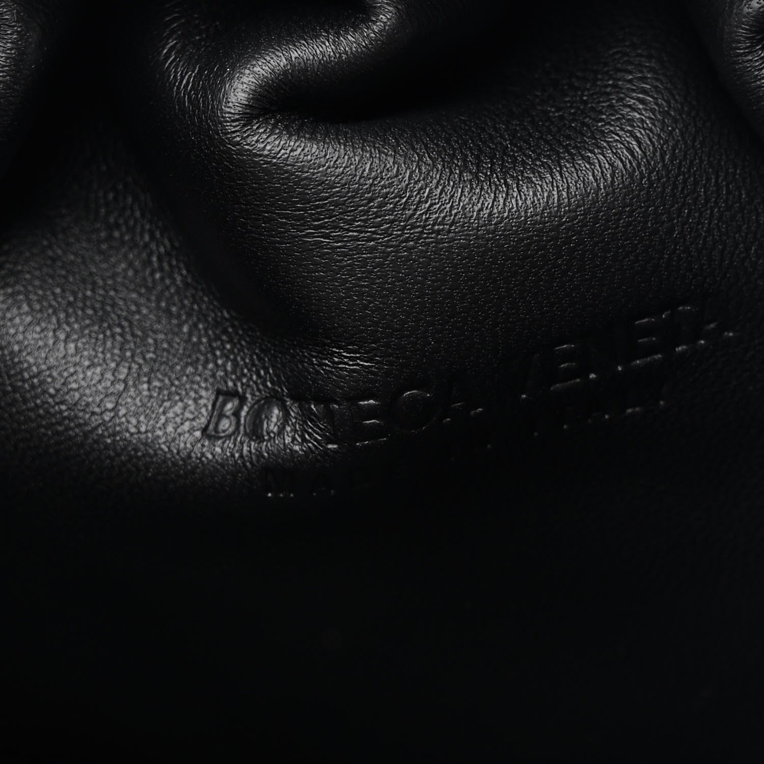 Bottega Veneta Nappa Maxi Intrecciato The Pouch Oversized Clutch Black 6 of 9