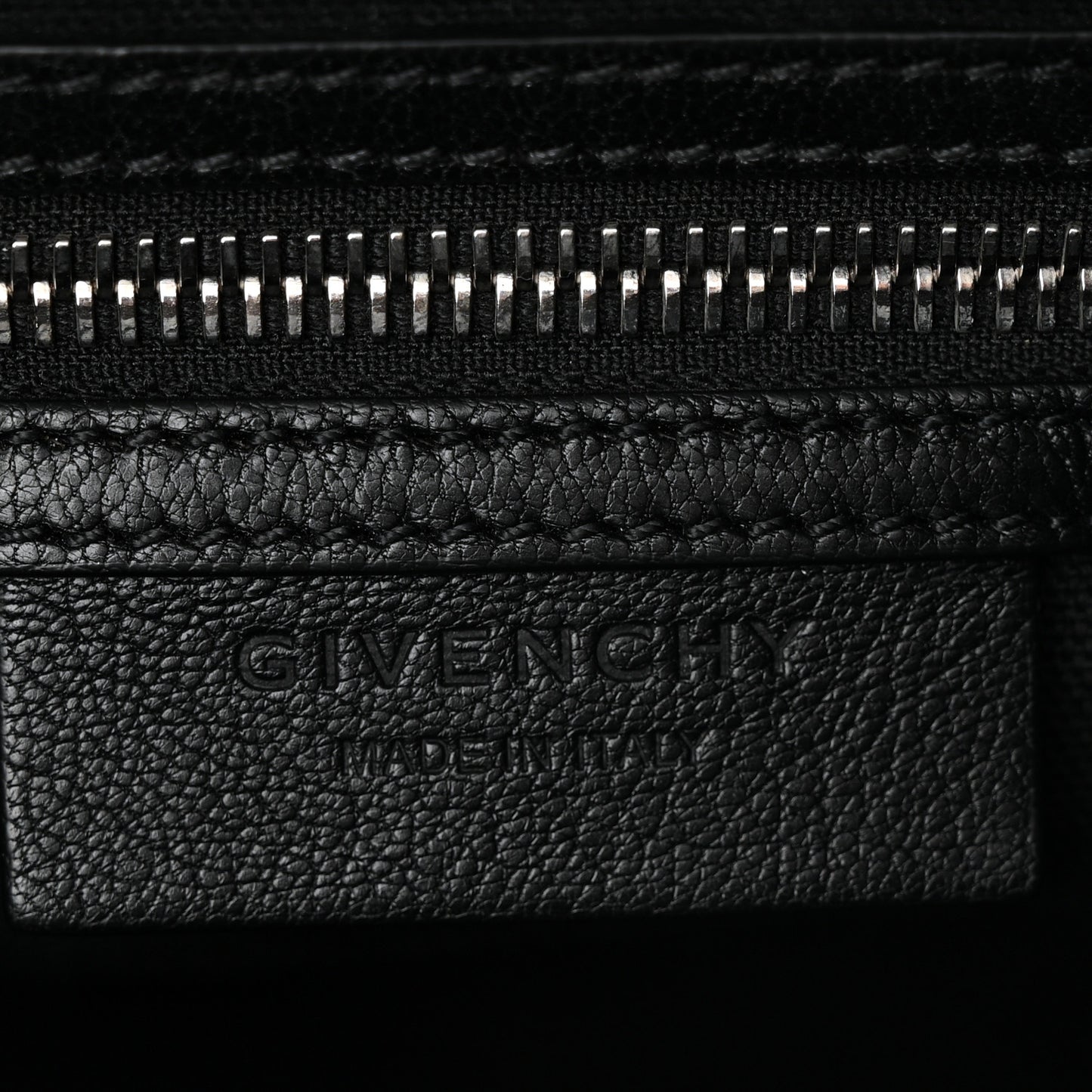 Sugar Goatskin Small Antigona Black