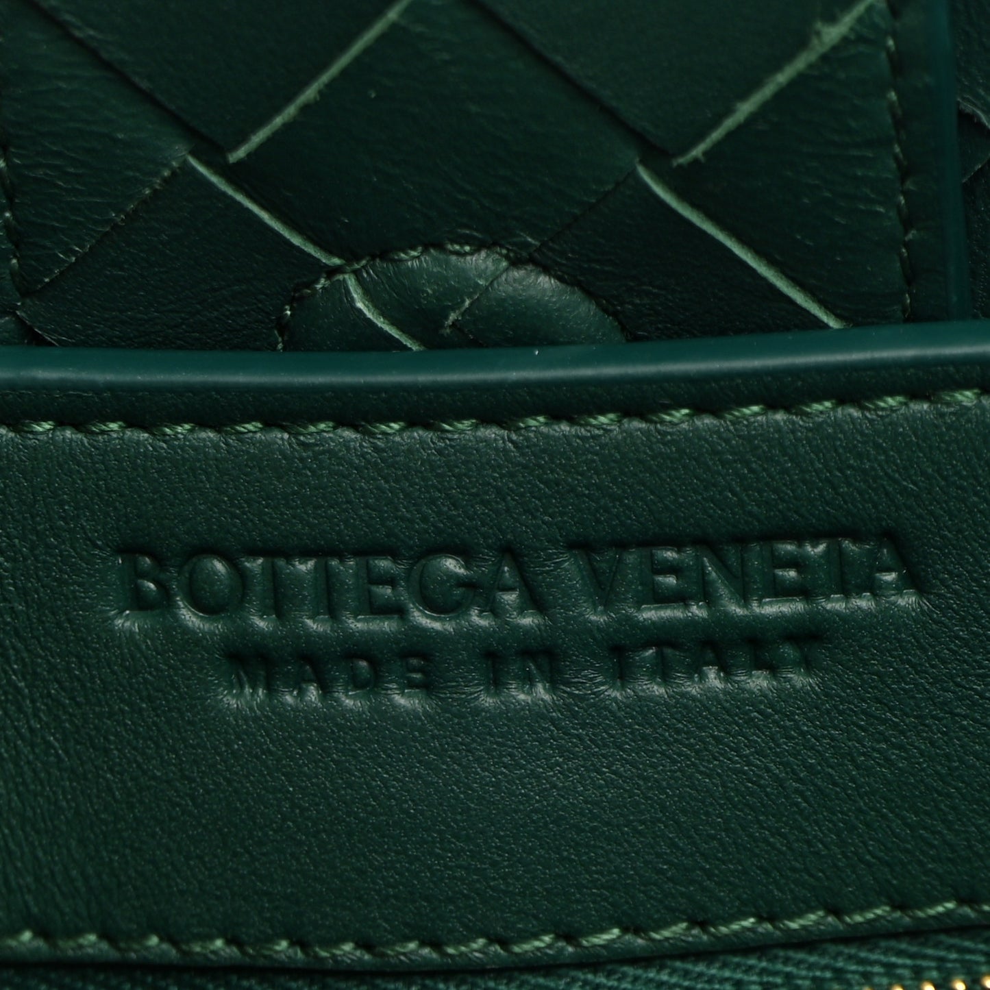 Nappa Intrecciato Medium Andiamo Shoulder Bag Emerald Green