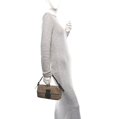 Fendi Zucchino Baguette Toro Mogano Panna 2 of 10