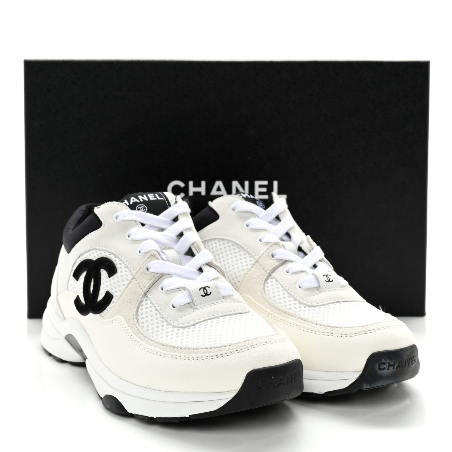 Mesh Suede Calfskin Grained Calfskin Womens CC Sneakers 38 White Black