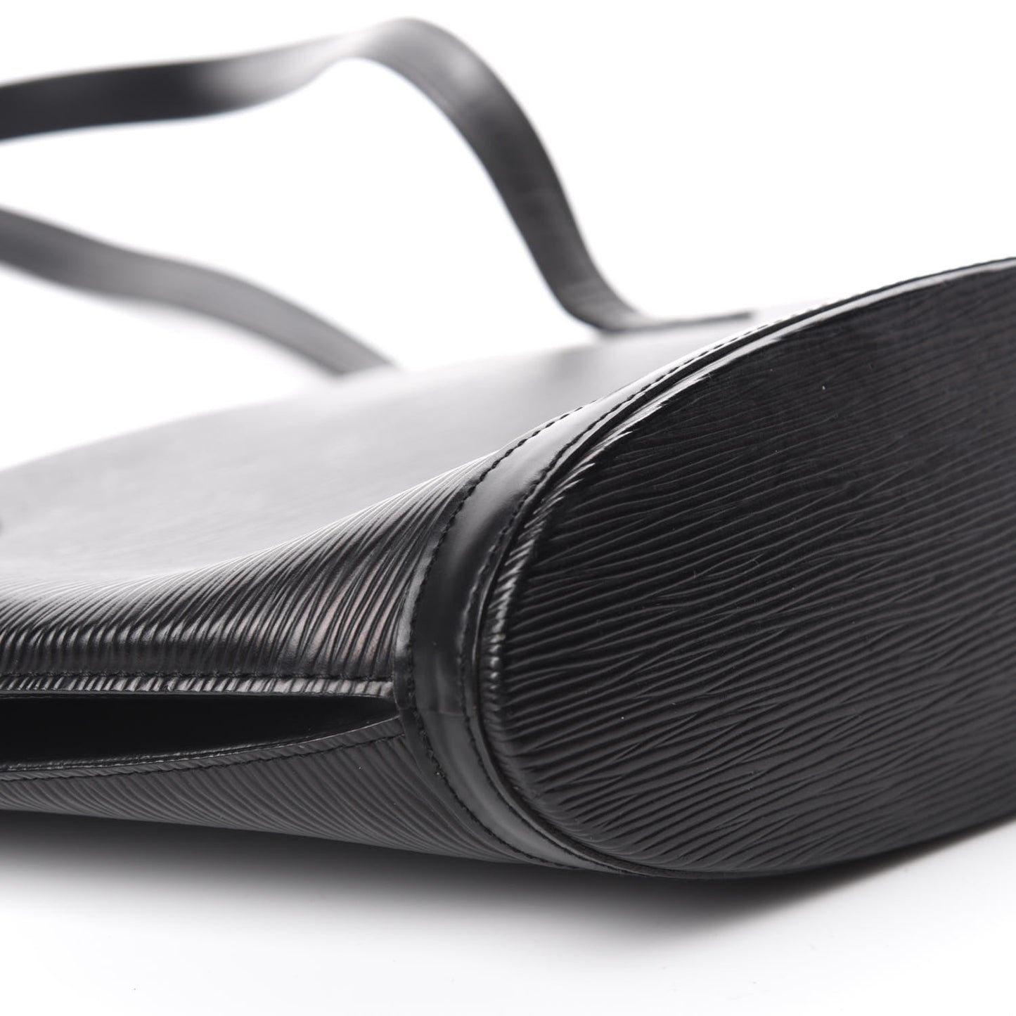 Epi Saint Jacques PM Long Straps Black