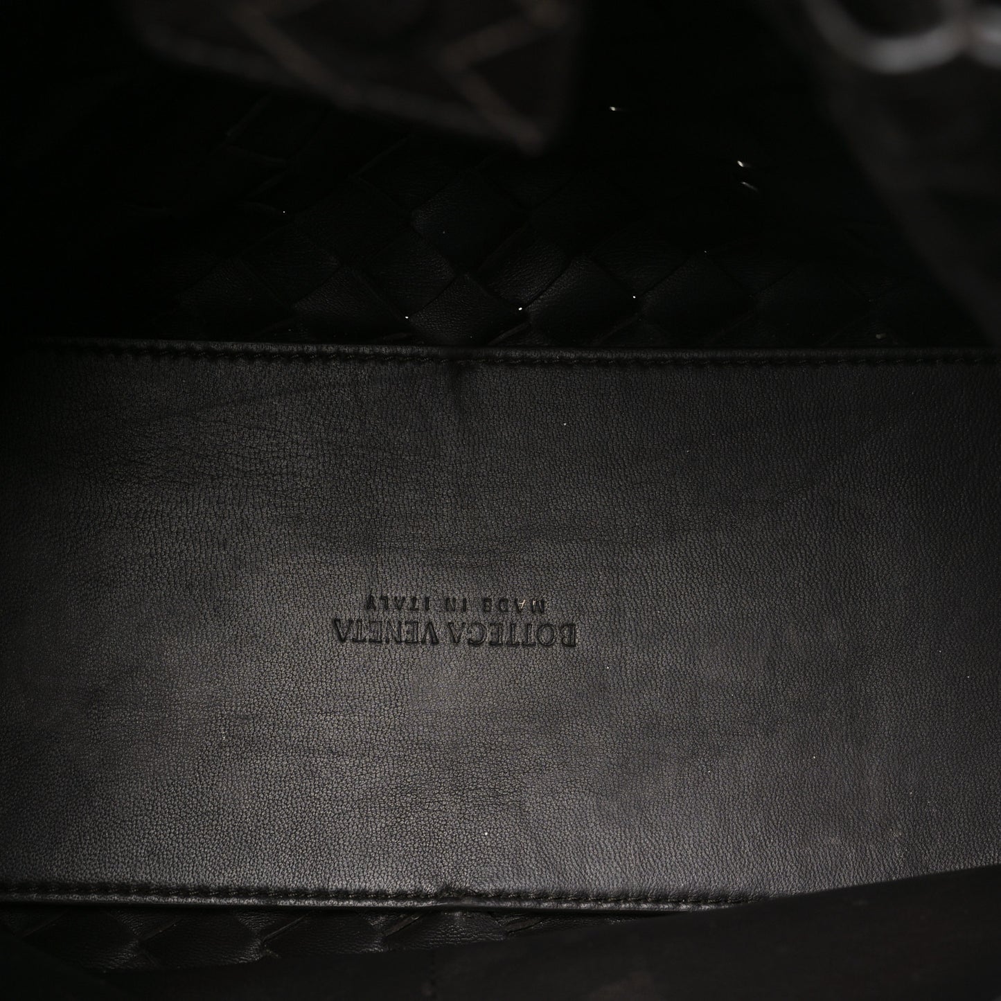 Nappa Intrecciato Medium Andiamo Shoulder Bag Fondant