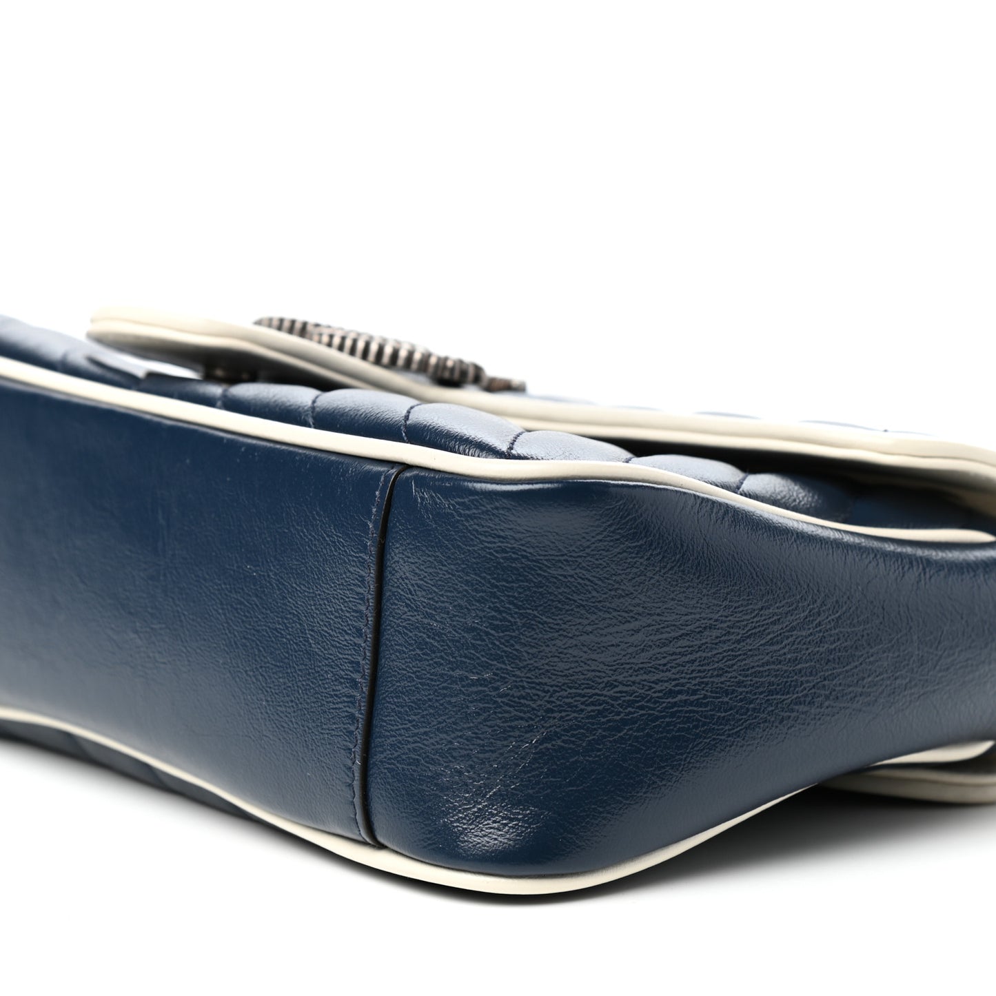 Vintage Effect Calfskin Matelasse Diagonal Small Torchon GG Marmont Shoulder Bag Blue Agata Mystic White