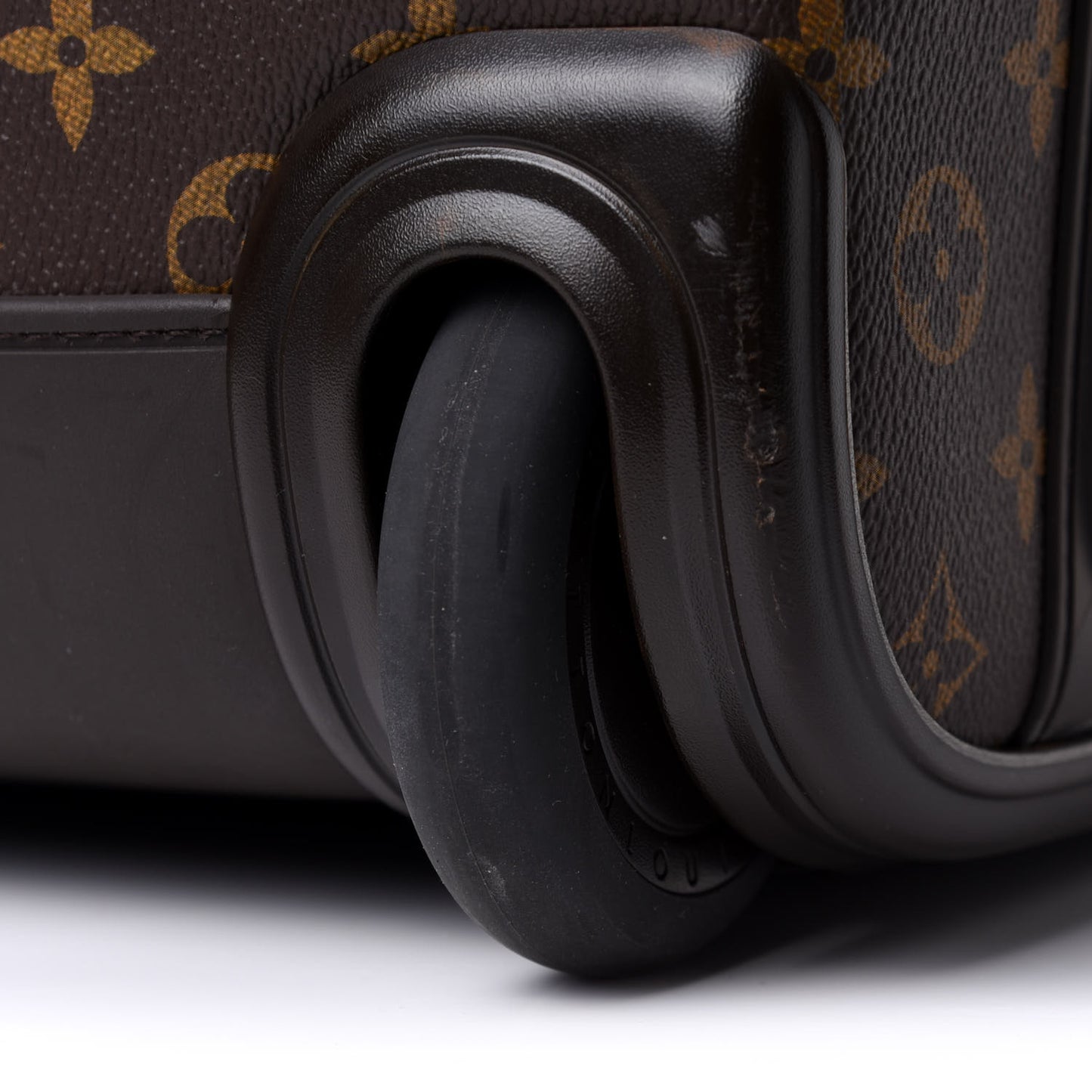 Monogram Pegase 65