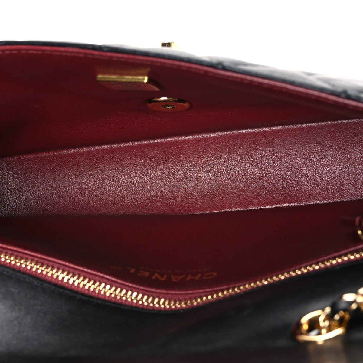 Lambskin Quilted Small East West Flap Black