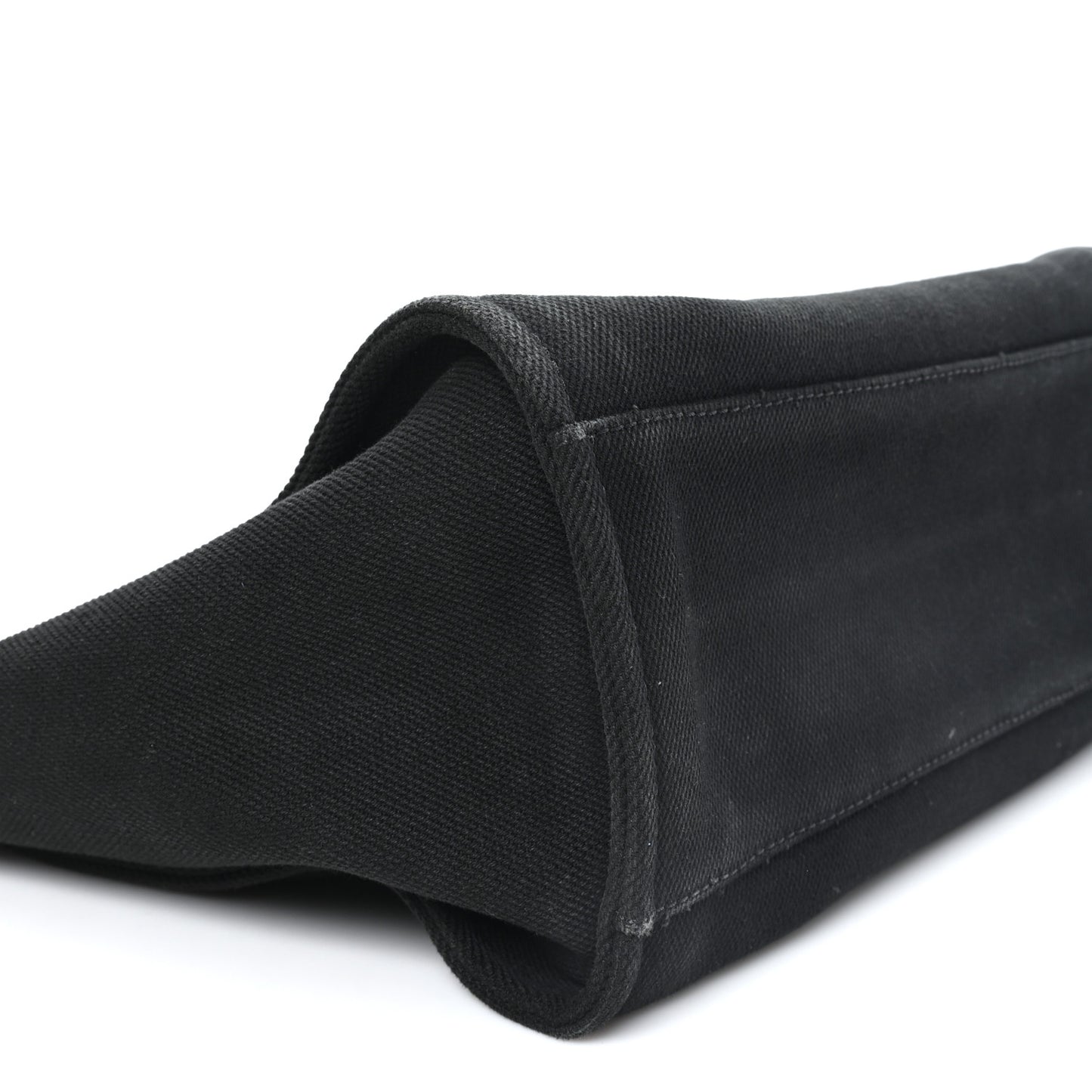 Canvas Pearl Medium Deauville Tote Black