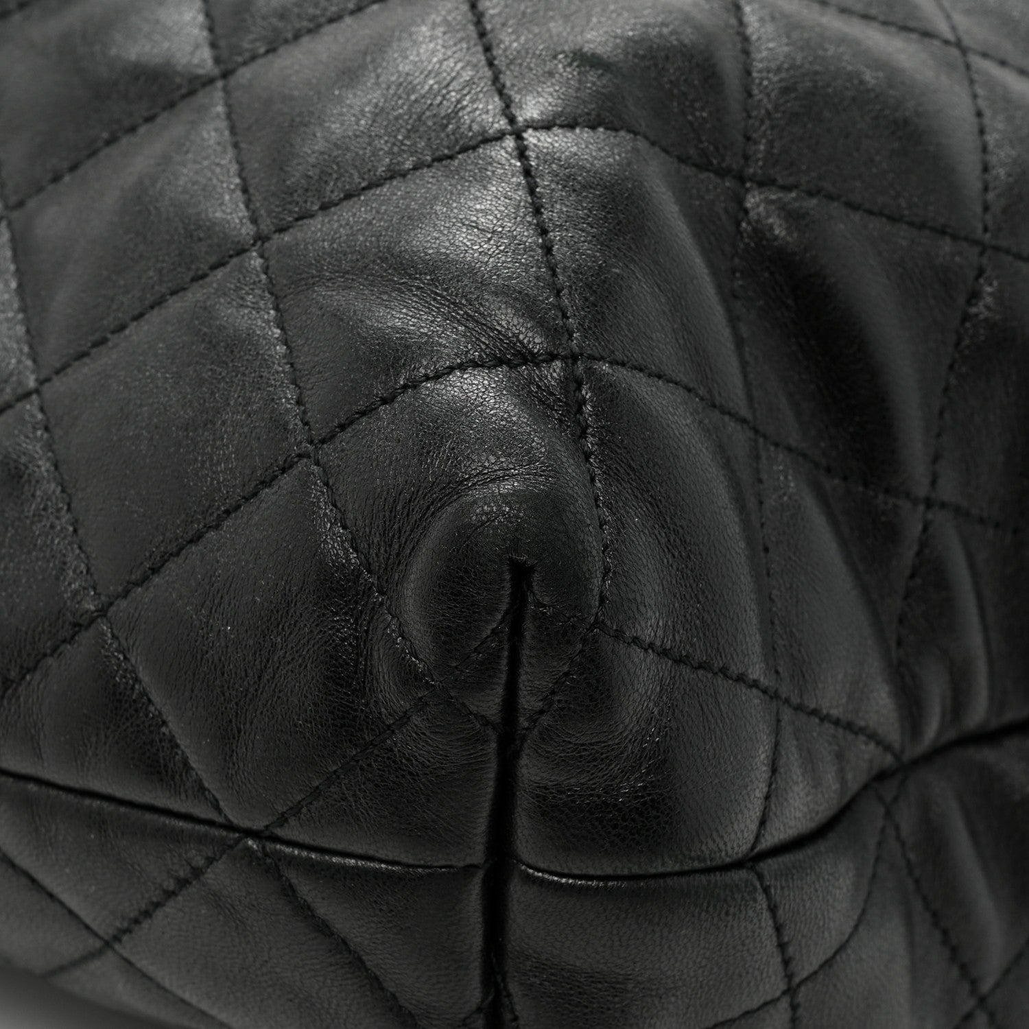 Saint Laurent Lambskin Quilted Maxi Icare Shopping Tote Black 13 of 15