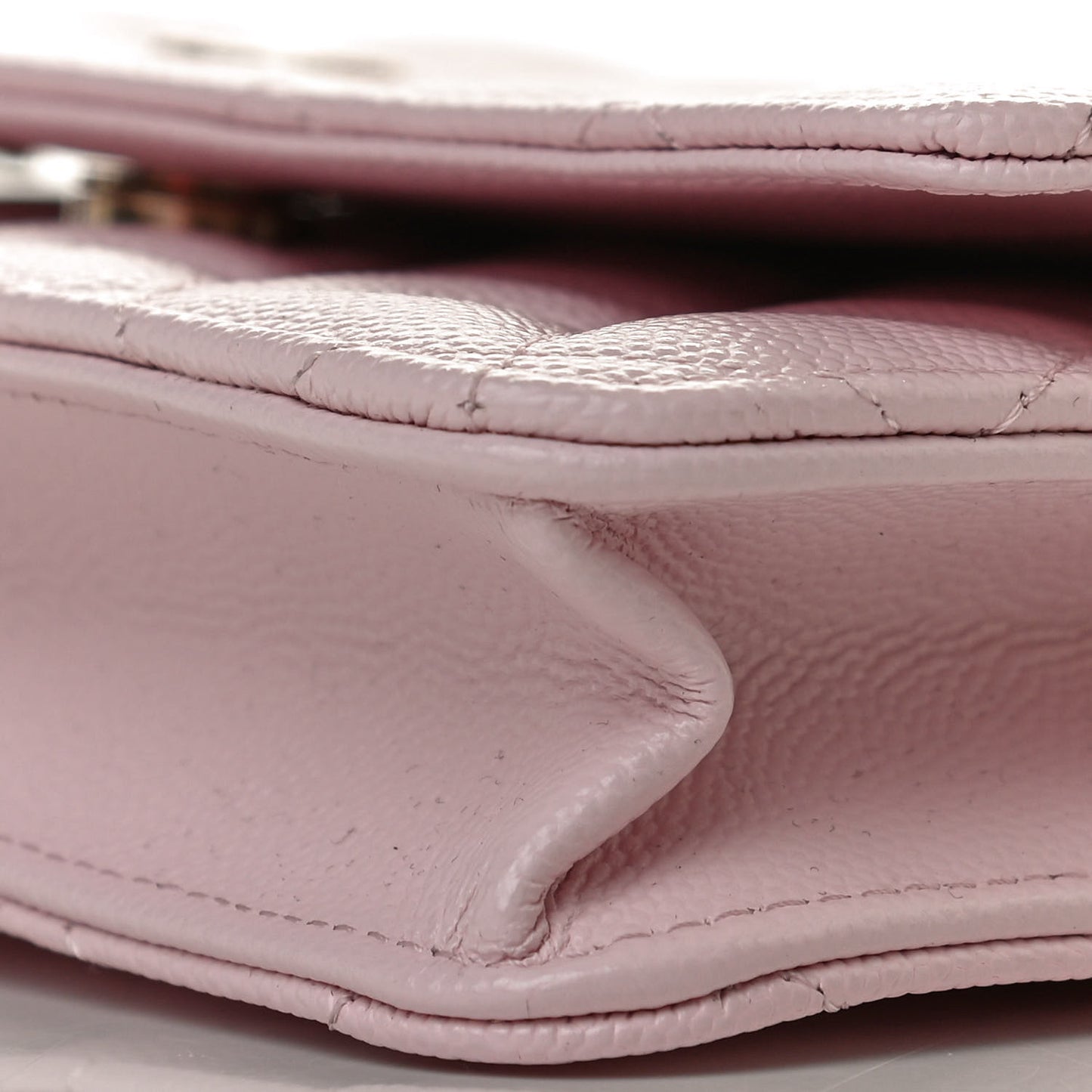 Caviar Quilted Wallet On Chain WOC Light Pink