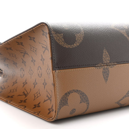 Louis Vuitton Reverse Monogram Giant Onthego MM 8 of 10