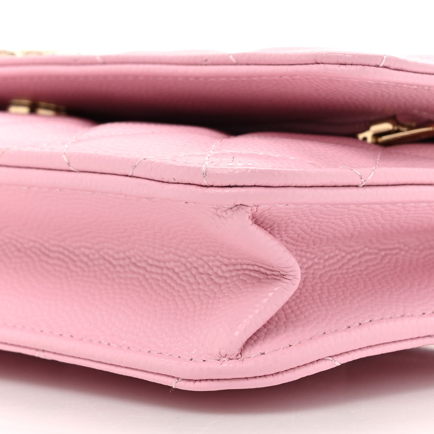 Caviar Quilted Wallet on Chain WOC Light Pink