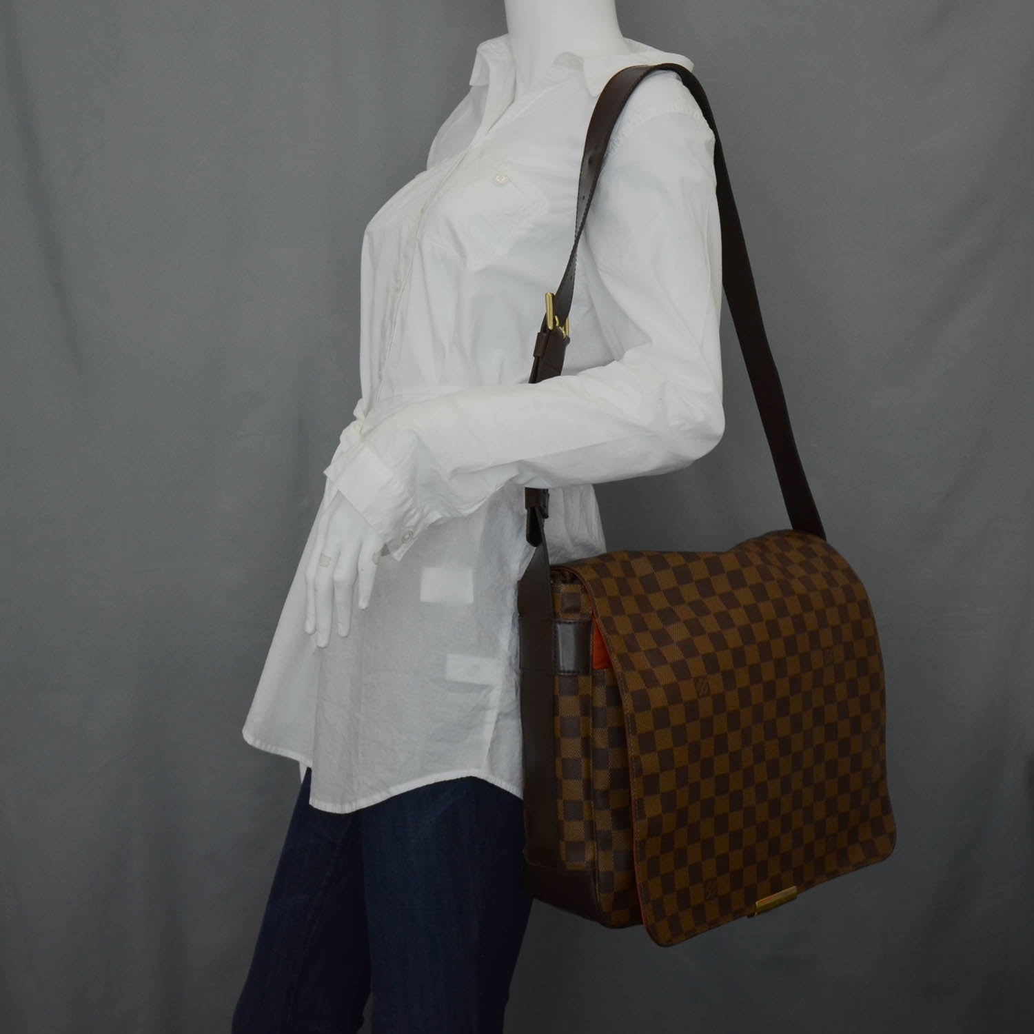 Louis Vuitton Damier Ebene Bastille Messenger 2 of 8