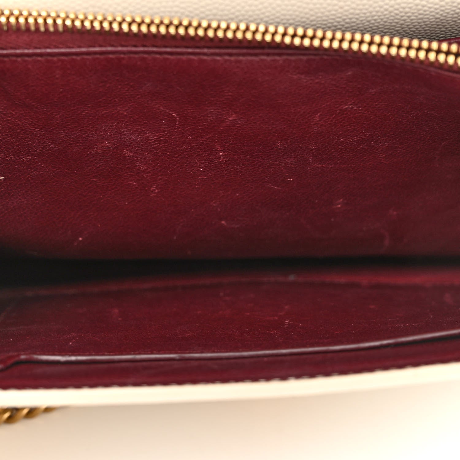 Saint Laurent Grain De Poudre Monogram Cassandra Chain Wallet Crema Soft Rouge Legion 9 of 9